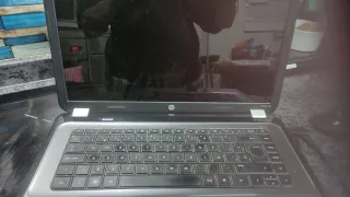 Portátil HP Intel Core i3 Plata