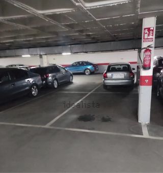 Alquilo plaza de garaje.