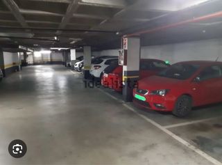Alquilo plaza de garaje.