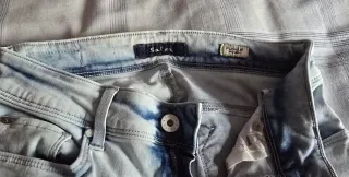 Pantalón vaquero Salsa azul claro de chica.