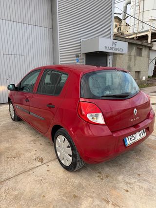 Renault Clio 1.2 2010 149.000km UNICO DUEÑO