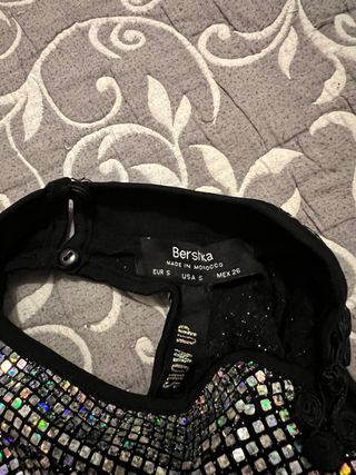 Vestido Bershka lentejuelas plateadas