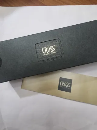 Bolígrafo CROSS Century II Laca negra y Oro 23K