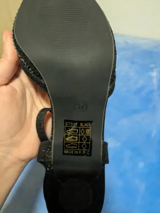 Sandalias de fiesta negras con pedrería