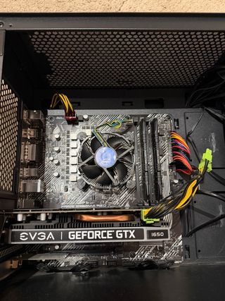 PC Gaming Zone Evil i5 10400 GTX 1650