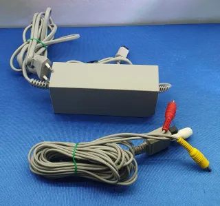 CONSOLA WII MINI COMPLETA + JUEGO MARIO KART WII