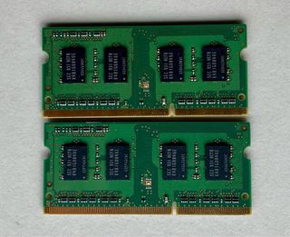 2 módulos Memoria RAM x 2GB Samsung para portátil