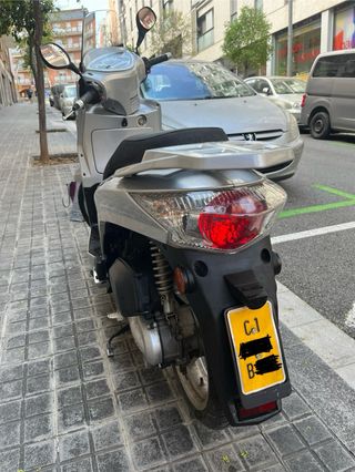 Kymco People 50s 2t Plata