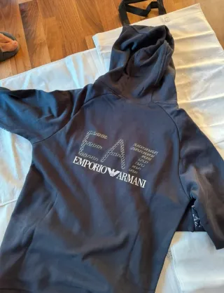 Conjunto Sudadera y Pantalón EA7 Talla XL y L