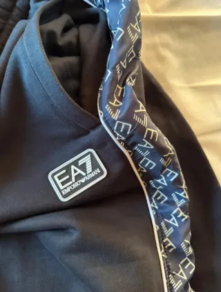 Conjunto Sudadera y Pantalón EA7 Talla XL y L