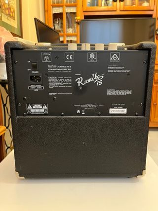 Amplificador Fender Rumble 15