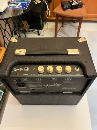 Amplificador Fender Rumble 15