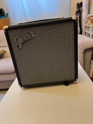 Amplificador Fender Rumble 15