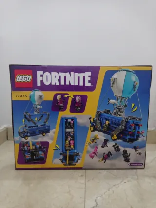 LEGO Fortnite Battle Bus. Lego 77073