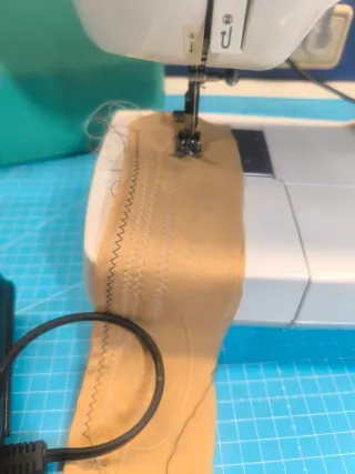 Máquina de coser Jaguar 383