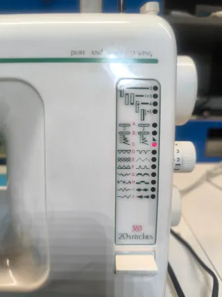 Máquina de coser Jaguar 383