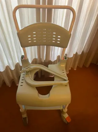 Silla de ducha Etac Clean