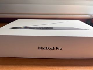 MacBook Pro 13 2019 8GB RAM 256GB SSD