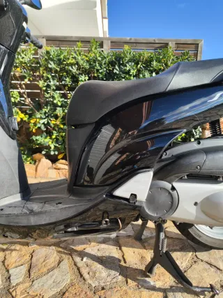 Honda SH 300i (22.728 km reals)