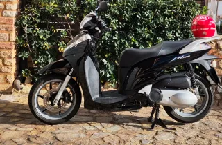 Honda SH 300i (22.728 km reals)
