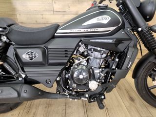 UM RENEGADE VEGAS 300