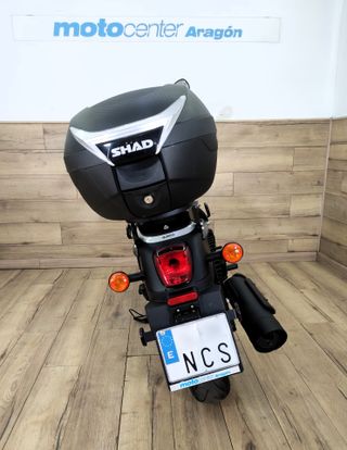 UM RENEGADE VEGAS 300