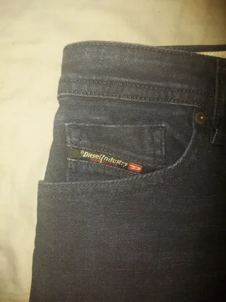 Pantalones Diesel D-Strukt de hombrr.