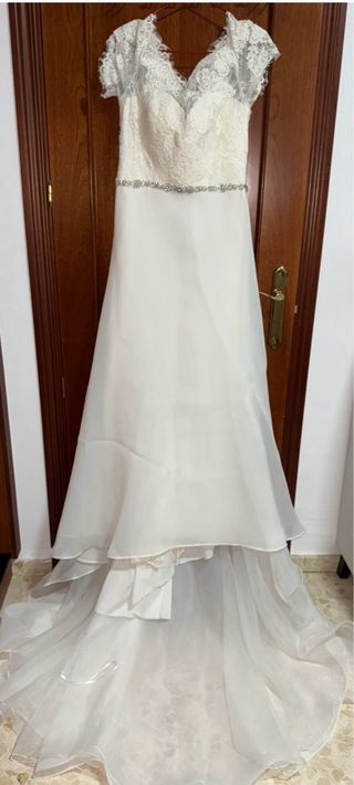 Traje de Novia Blanco Encaje y Pedrería