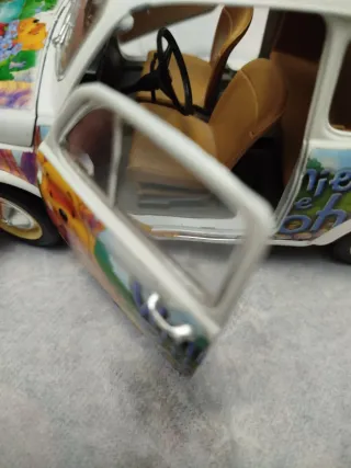 Coche Fiat 500 de colección Winnie the Pooh