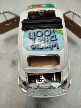 Coche Fiat 500 de colección Winnie the Pooh