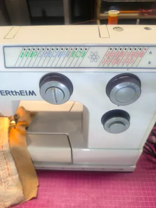 Máquina de coser Wertheim 900