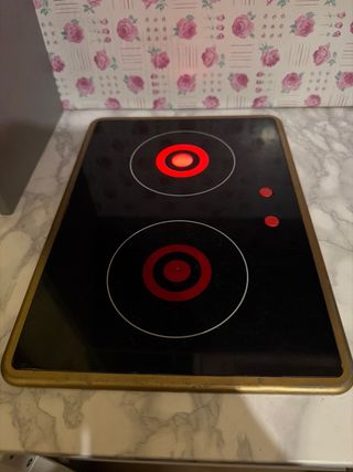 Piccola cucina IKEA rosa e grigio