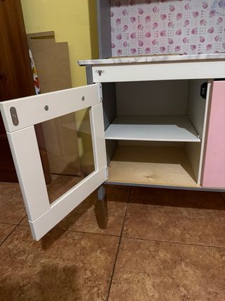 Piccola cucina IKEA rosa e grigio