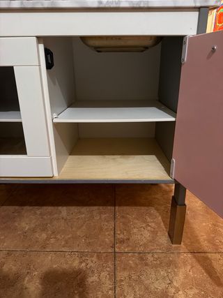 Piccola cucina IKEA rosa e grigio