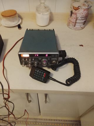 Emisora Yaesu CPU-2500R