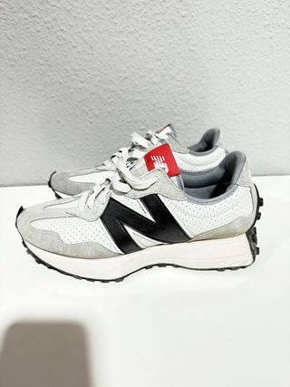 Zapatillas New Balance 327 Gris y Blanco