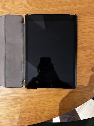 Apple iPad 10.2 Negro