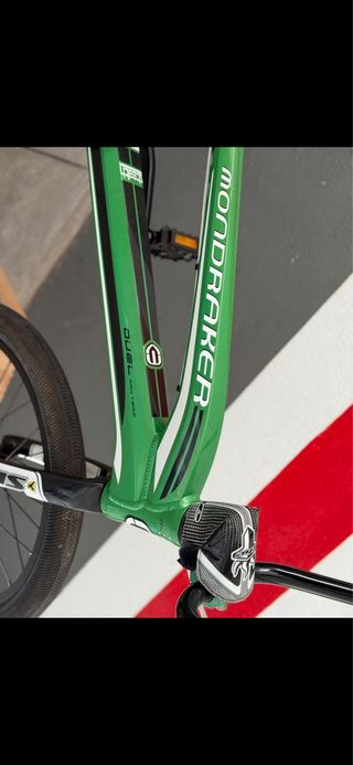 Bicicleta BMX Mondraker Carbon Edition