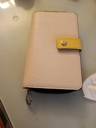 Cartera monedero Tous beige con detalle amarillo
