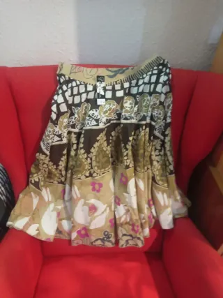 Falda Karma semi larga estampada