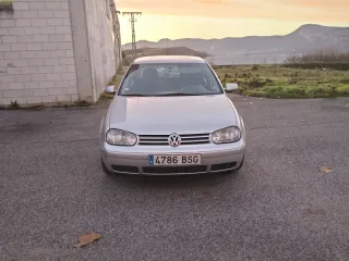 Volkswagen Golf 2004