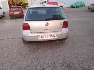 Volkswagen Golf 2004