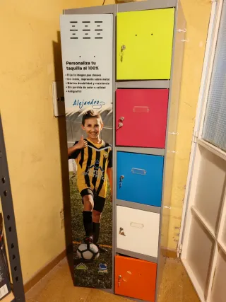 Taquilla 1+5 puertas metálica