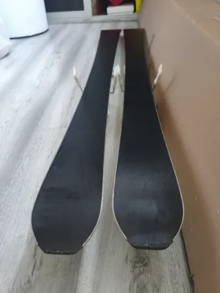 Esquís Salomon Luan Constellation 144cm