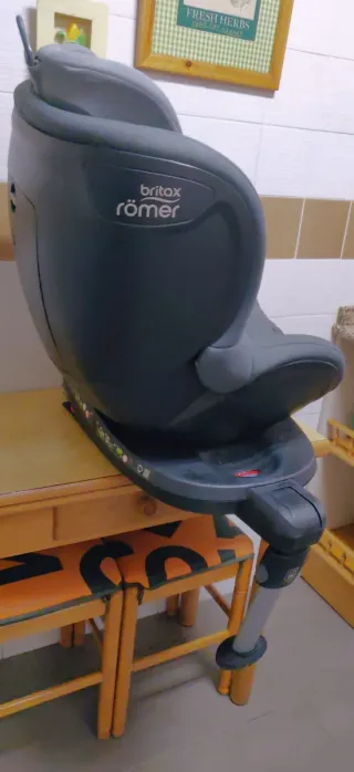 Silla coche bebé Britax Römer gris