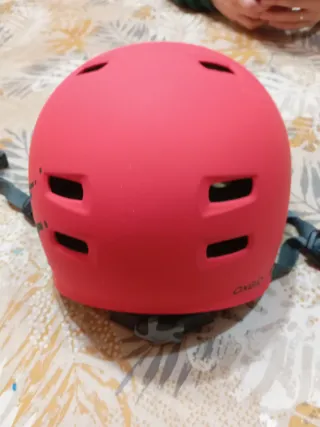 Casco patinaje 55-58 cm