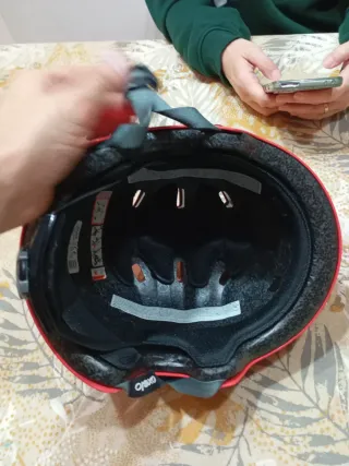 Casco patinaje 55-58 cm