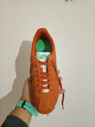 T43 Nike Cortez Naranja y Verde