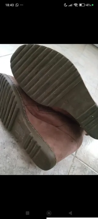 Botas de mujer marrones con cremallera