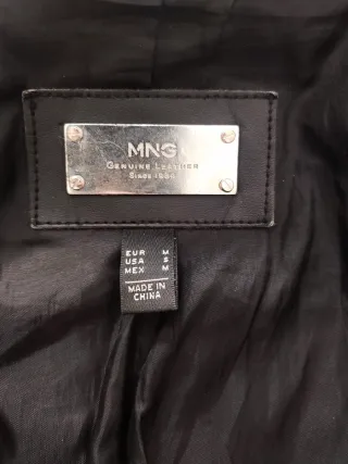 Cazadora ante Mango negra